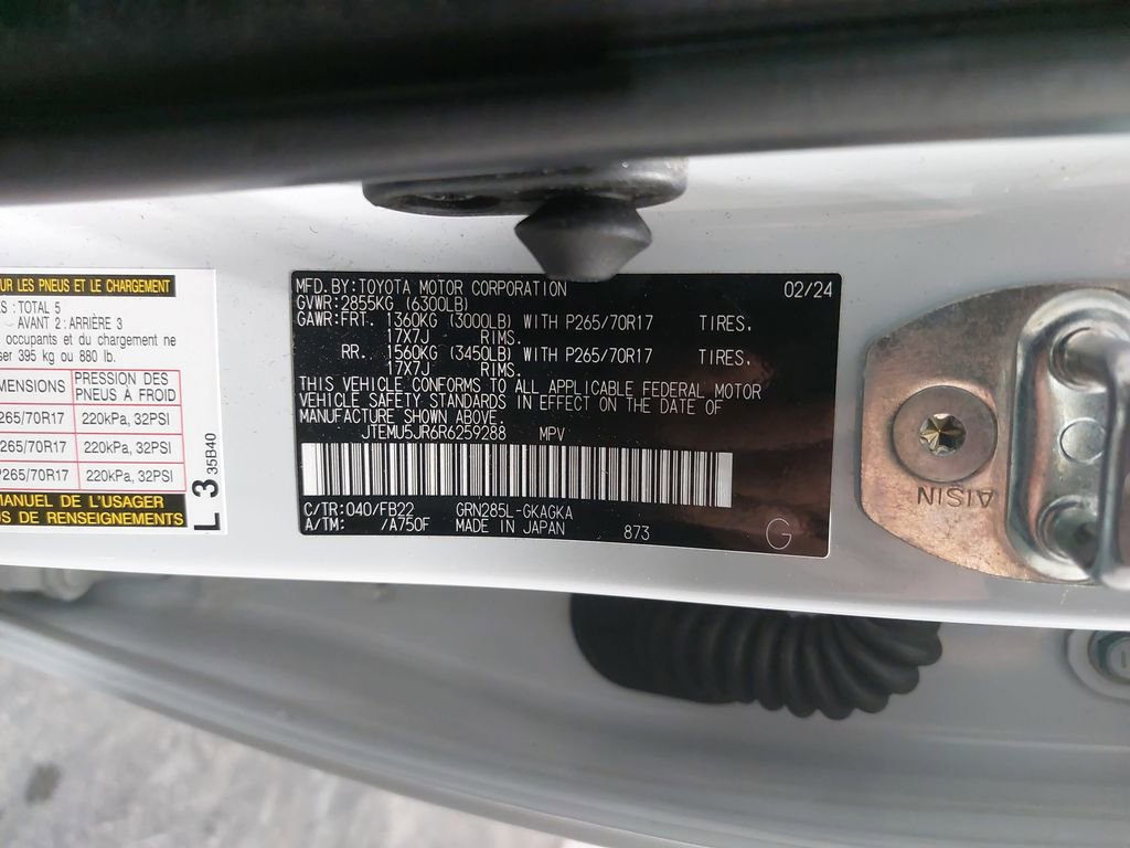 Used 2024 Toyota 4Runner SR5 image 34