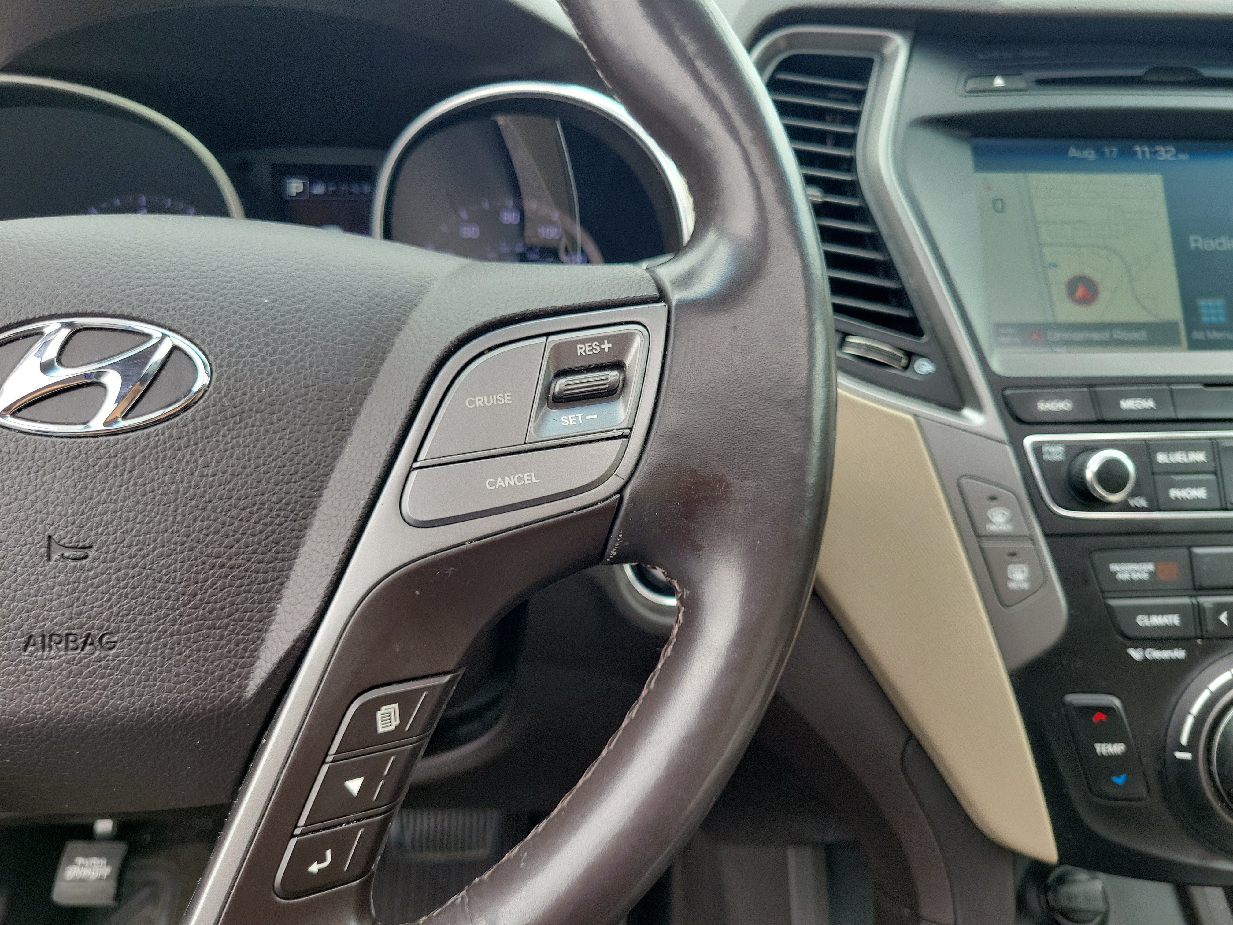 Used 2018 Hyundai Santa Fe Sport w/ 2.4L Tech Package 04 AWD/4WD image 23