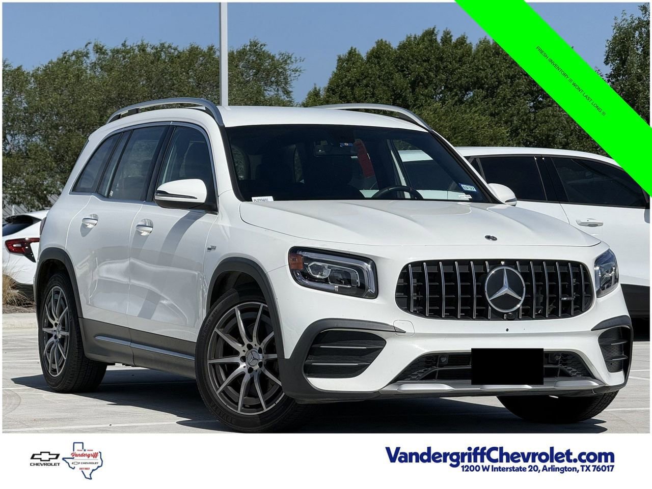 Used 2023 Mercedes-Benz GLB 35 AMG 4MATIC image 2