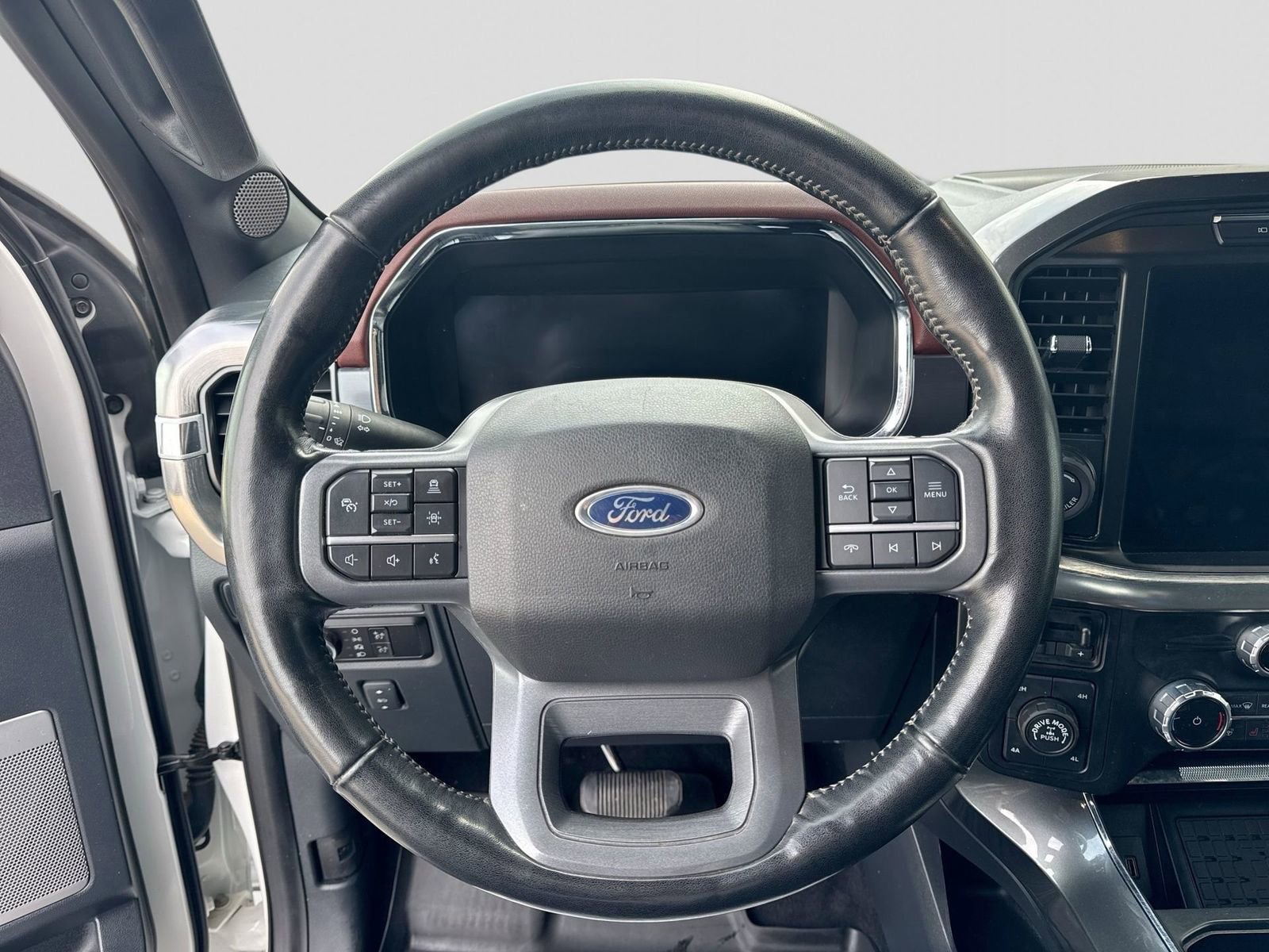 Certified 2023 Ford F150 Lariat w/ Equipment Group 502A High image 48