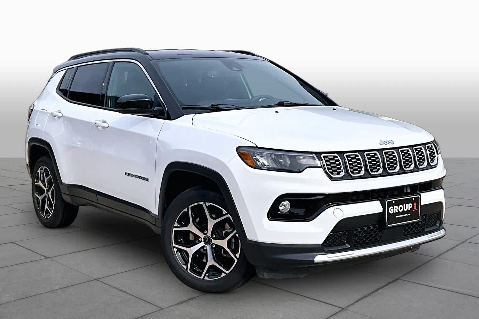 Used 2025 Jeep Compass Limited AWD/4WD image 2