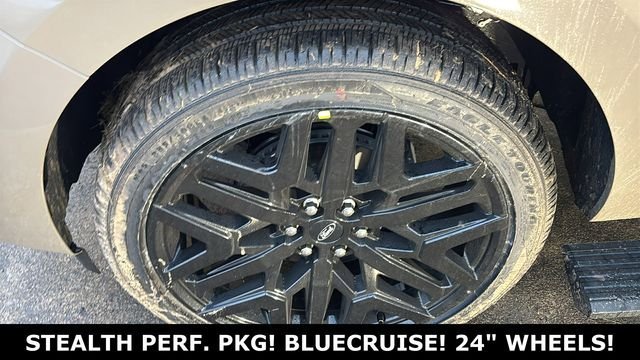 New 2026 Ford Expedition Max Platinum w/ Stealth Performance Package image 29