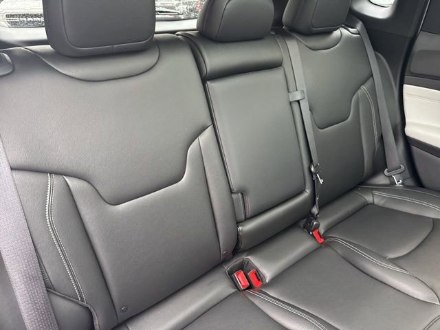 Certified 2025 Jeep Compass Limited w/ Sun & Sound Group image 24