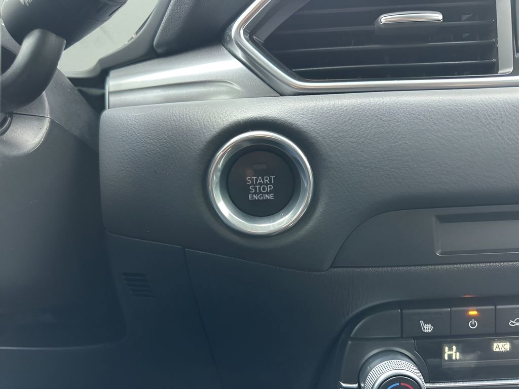 Used 2020 MAZDA CX-5 Touring image 22