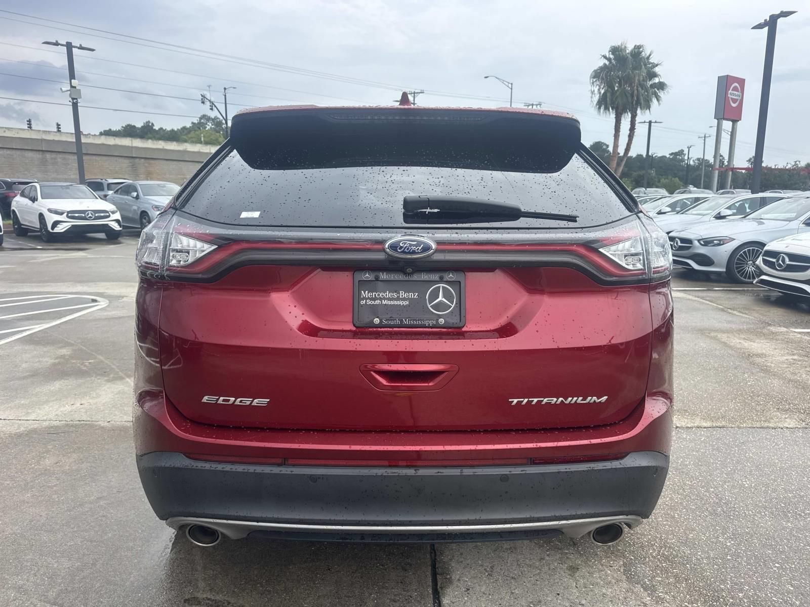 Used 2017 Ford Edge Titanium w/ Equipment Group 301A FWD image 7