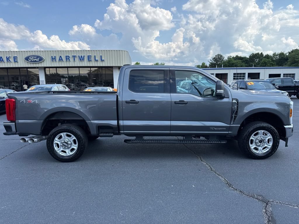 Used 2025 Ford F250 XLT AWD/4WD image 24