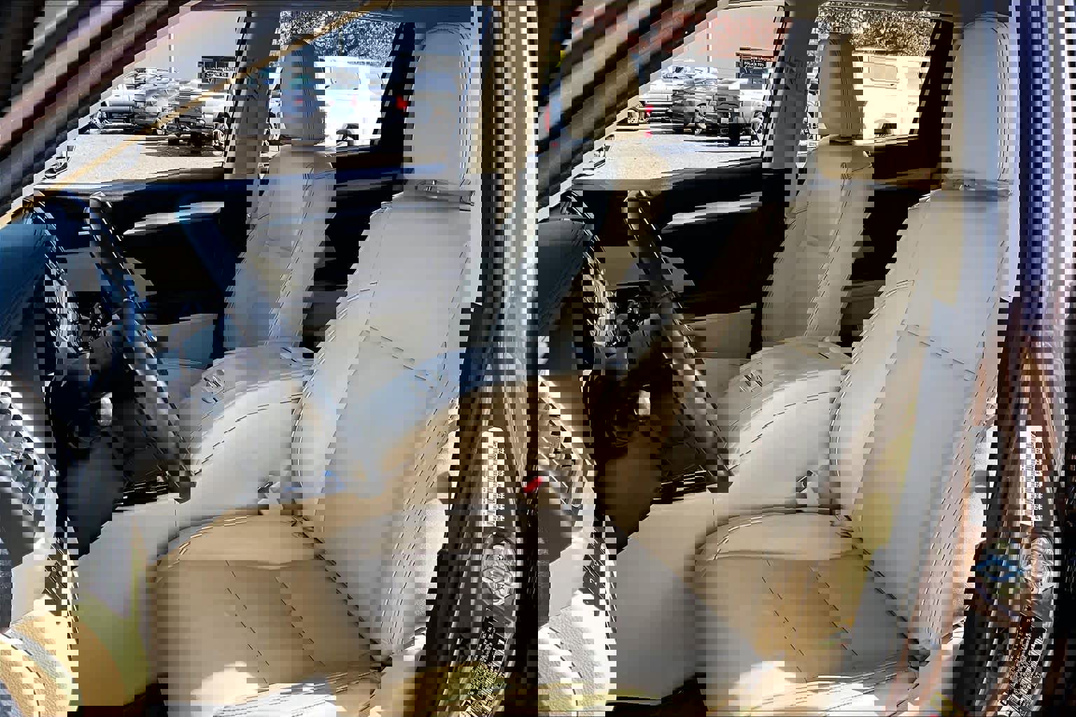 Used 2017 Toyota Highlander XLE image 7