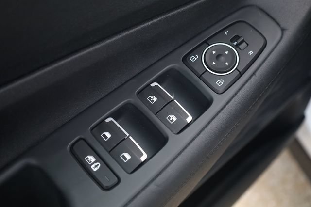 Certified 2022 Hyundai Santa Fe SEL AWD/4WD image 17