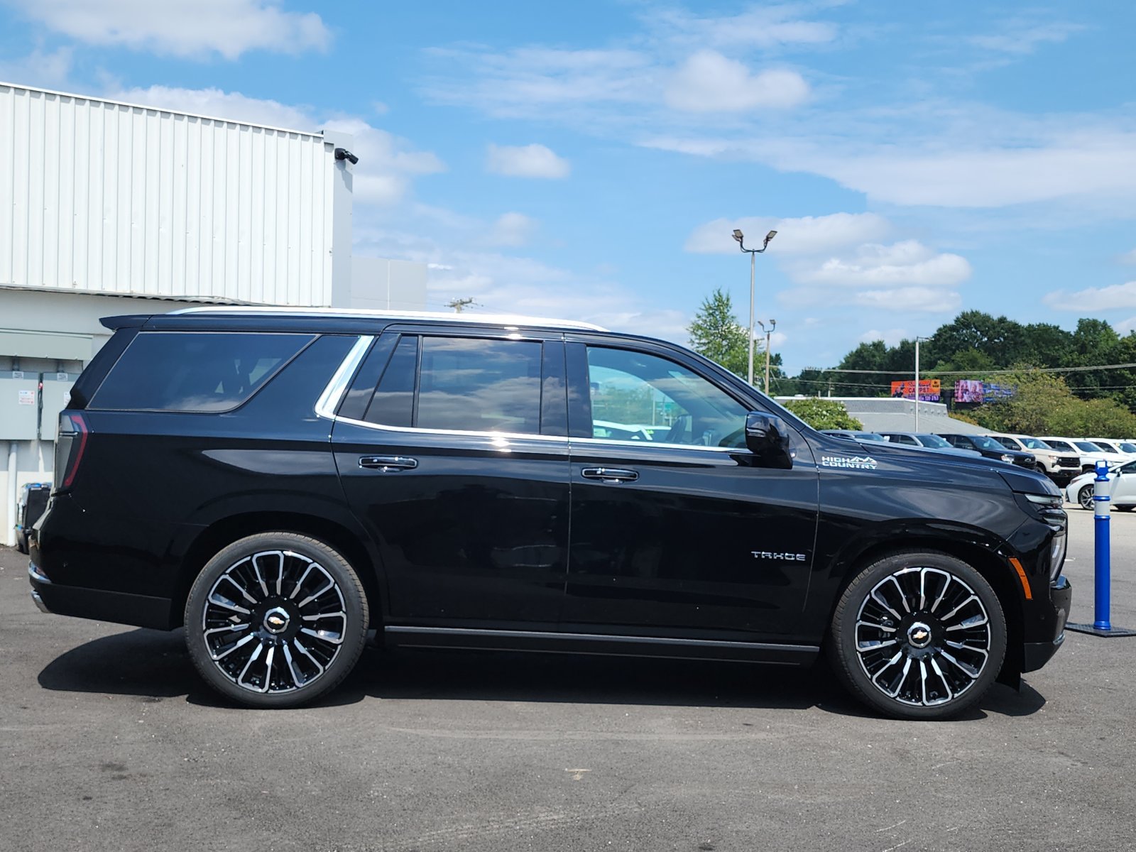 New 2026 Chevrolet Tahoe High Country AWD/4WD image 6
