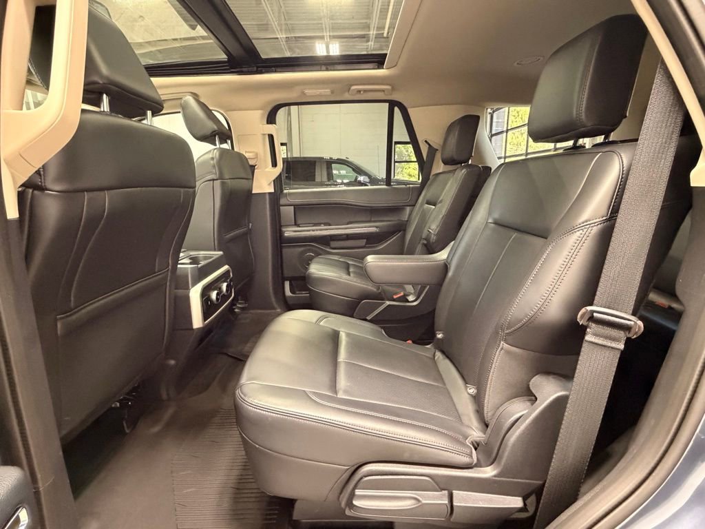 Used 2023 Ford Expedition XLT image 20