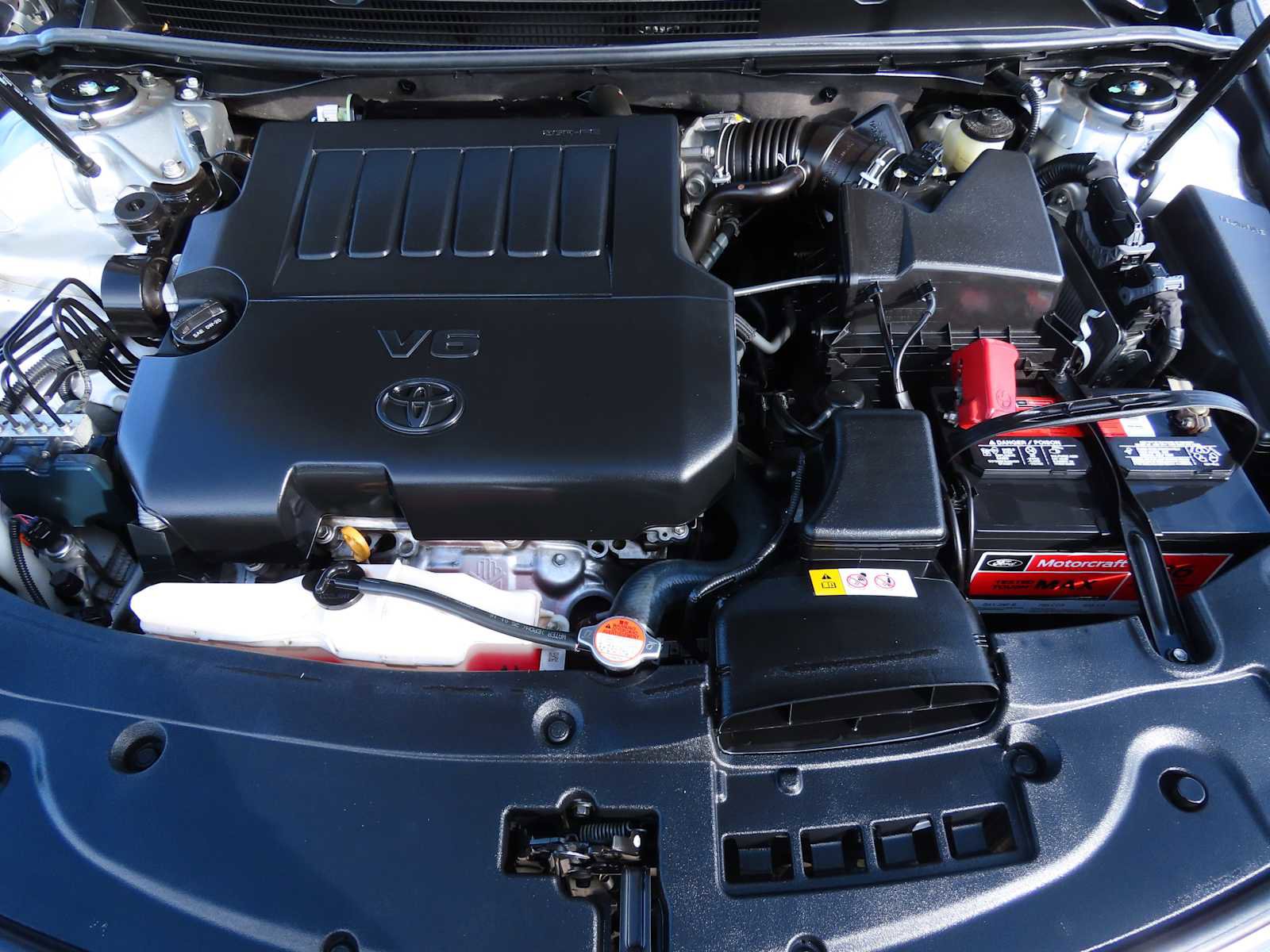 Used 2016 Toyota Avalon XLE image 15