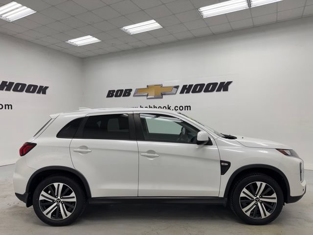 Used 2020 Mitsubishi Outlander Sport ES FWD image 4