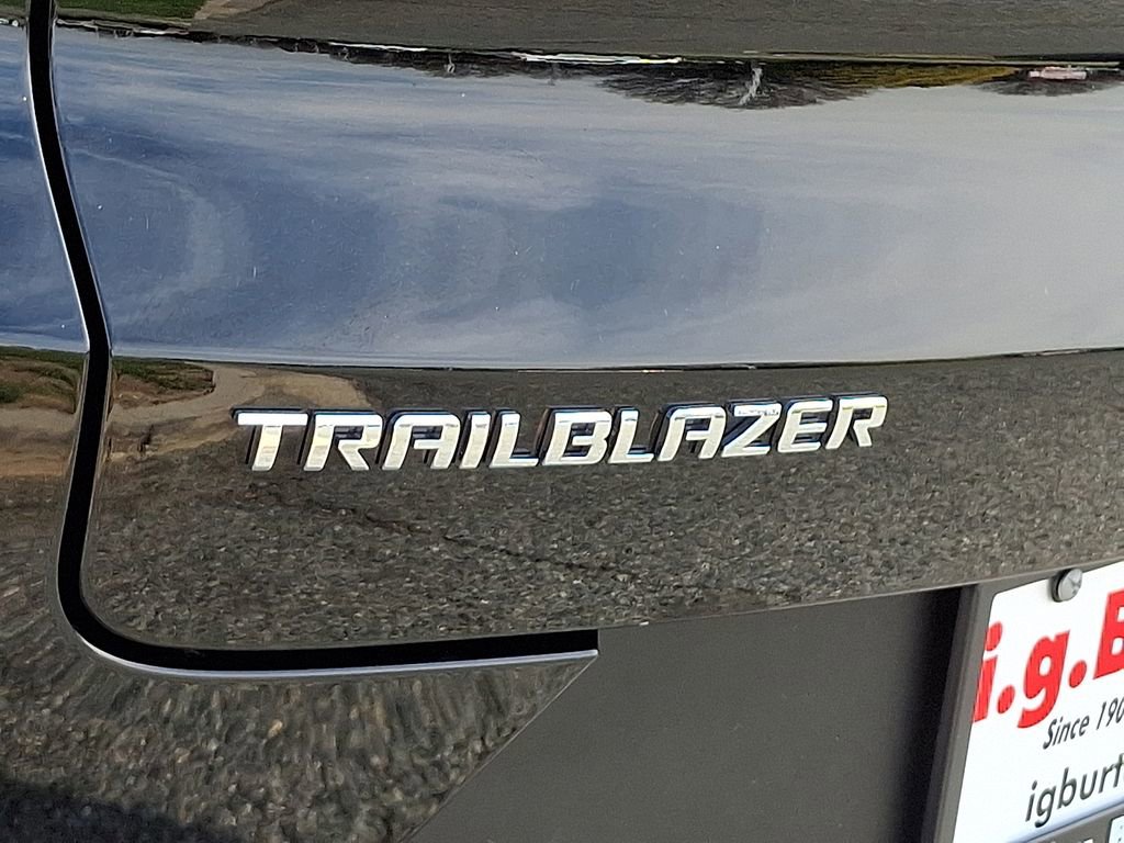 Used 2023 Chevrolet TrailBlazer LT w/ Convenience Package FWD image 30