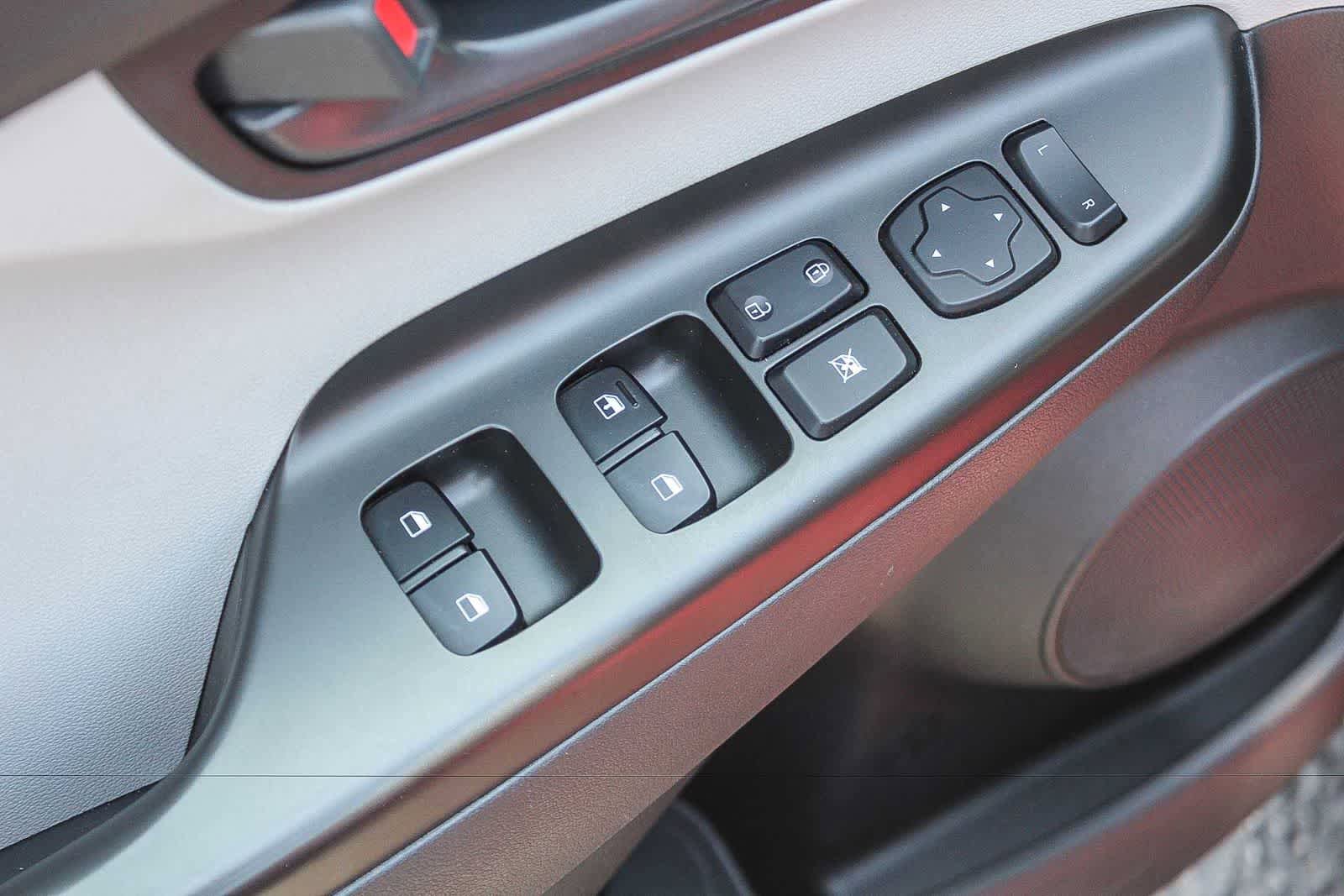 Certified 2023 Hyundai Kona SE AWD/4WD image 28
