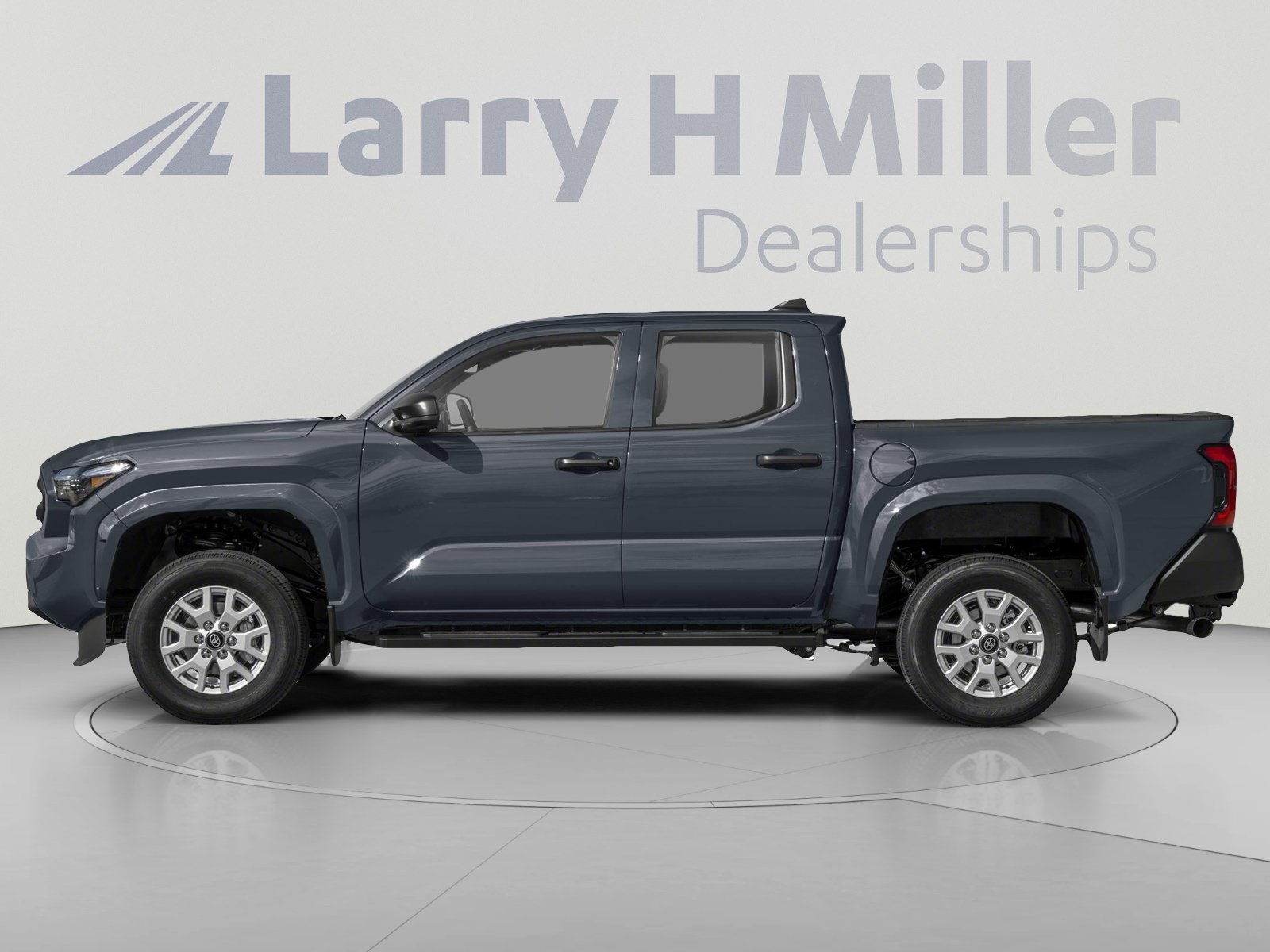 Used 2025 Toyota Tacoma TRD Off-Road AWD/4WD image 3