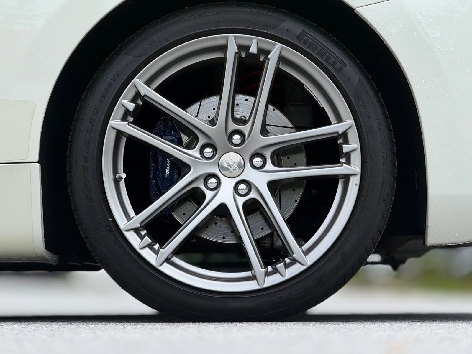 Used 2018 Maserati GranTurismo Sport RWD image 19