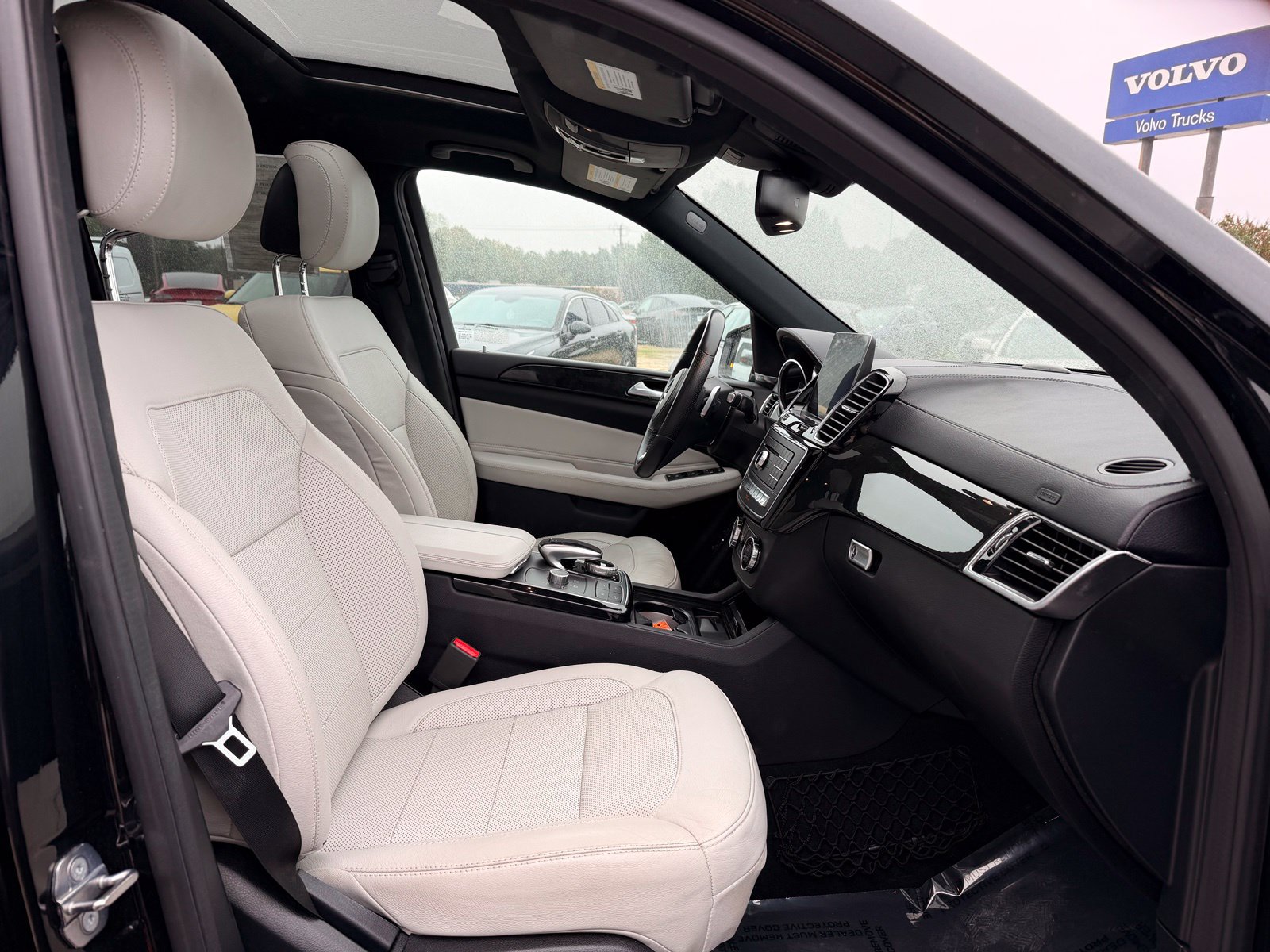 Used 2019 Mercedes-Benz GLS 450 4MATIC image 22