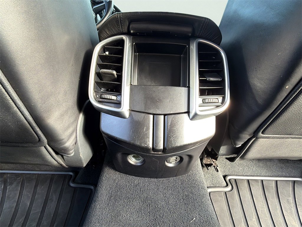 Used 2017 Porsche Cayenne Platinum Edition w/ Premium Package (PJV) image 23