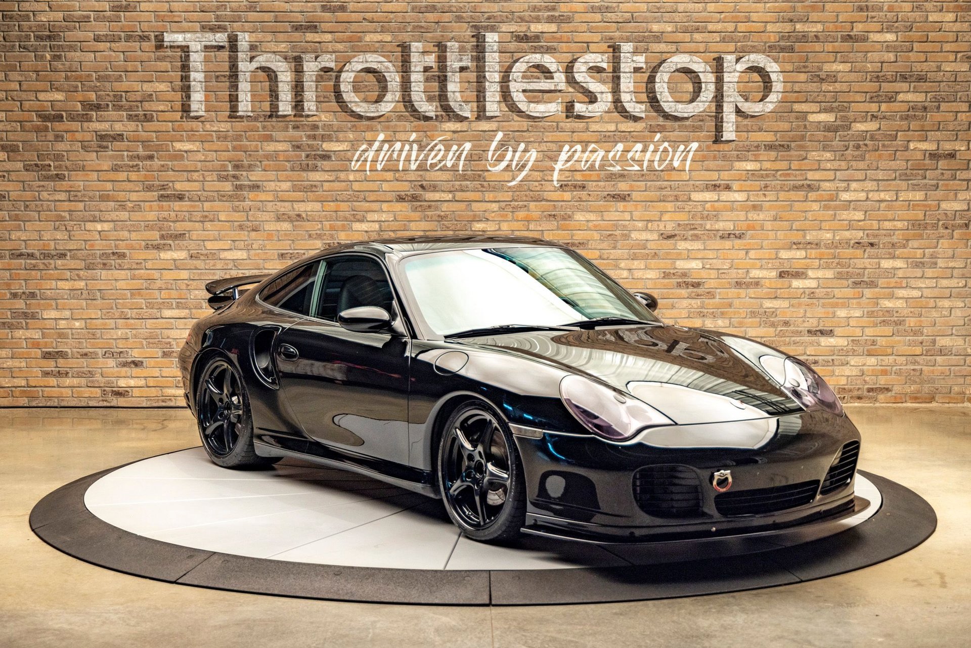 Used 2003 Porsche 911 Turbo image 4