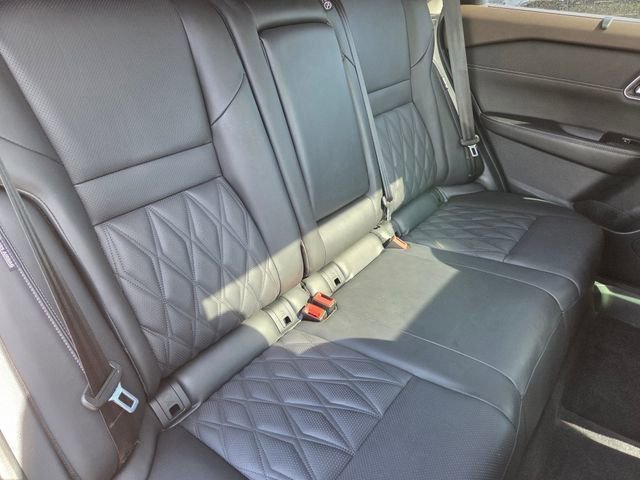 Used 2021 Nissan Rogue Platinum AWD/4WD image 3