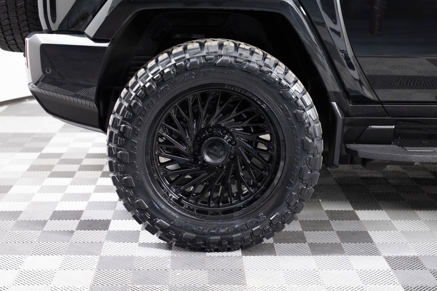 Used 2025 GMC Hummer EV 2X AWD/4WD image 37