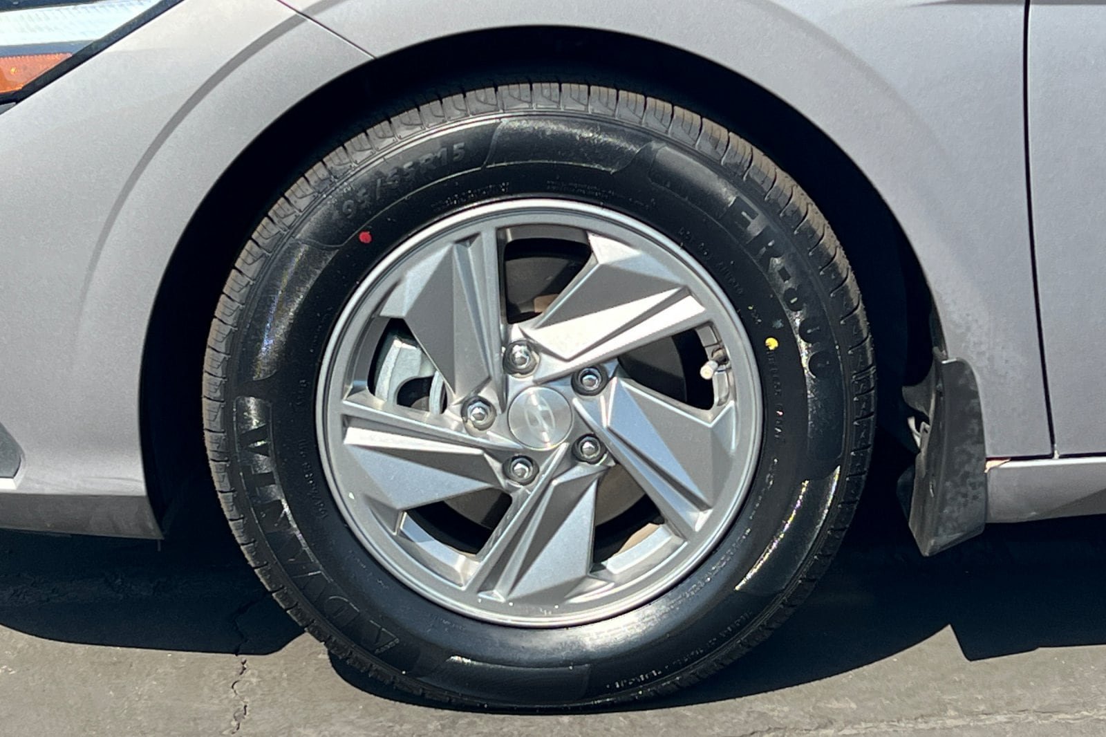 Used 2024 Hyundai Elantra SE FWD image 24