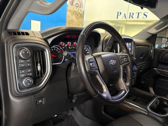 Used 2019 Chevrolet Silverado 1500 RST AWD/4WD image 17