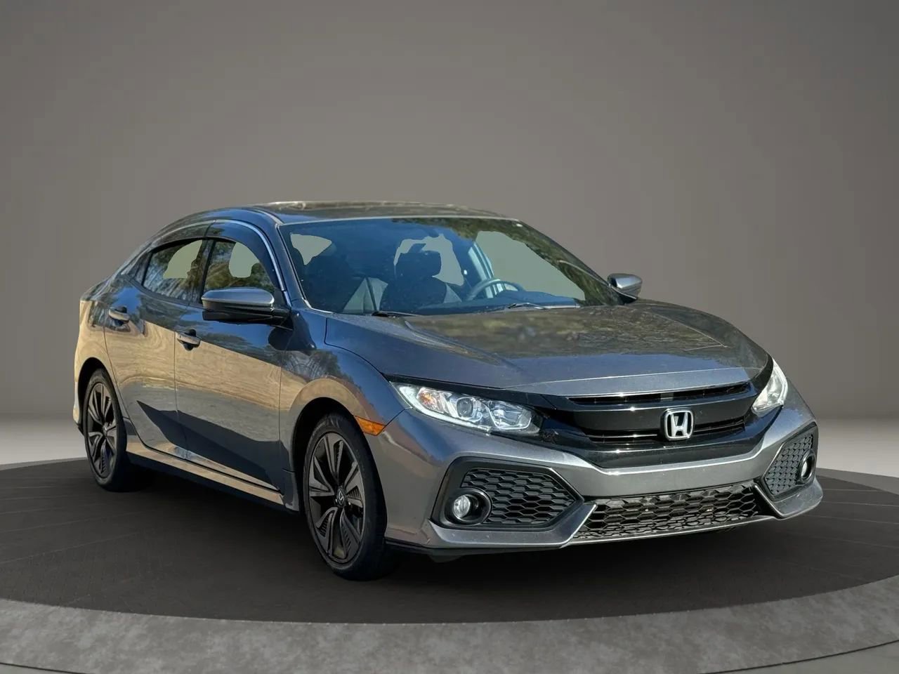 Used 2017 Honda Civic EX image 3