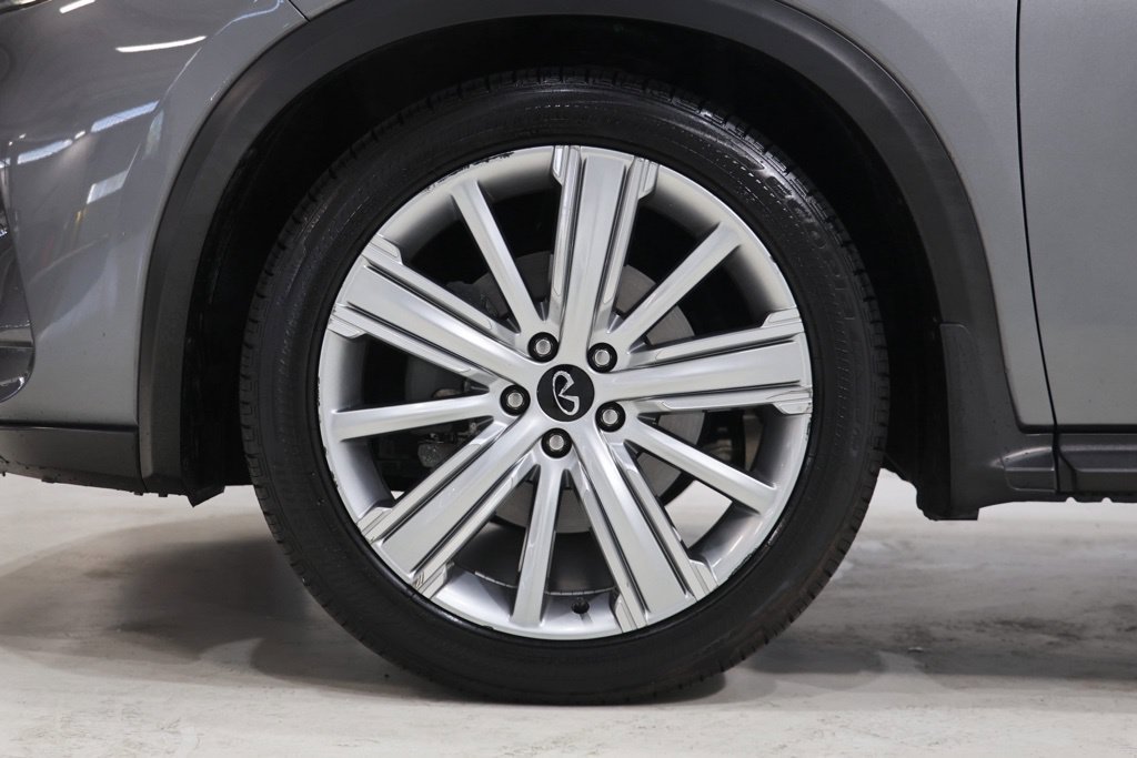 Used 2020 INFINITI QX50 Sensory w/ Proactive Package AWD/4WD image 9