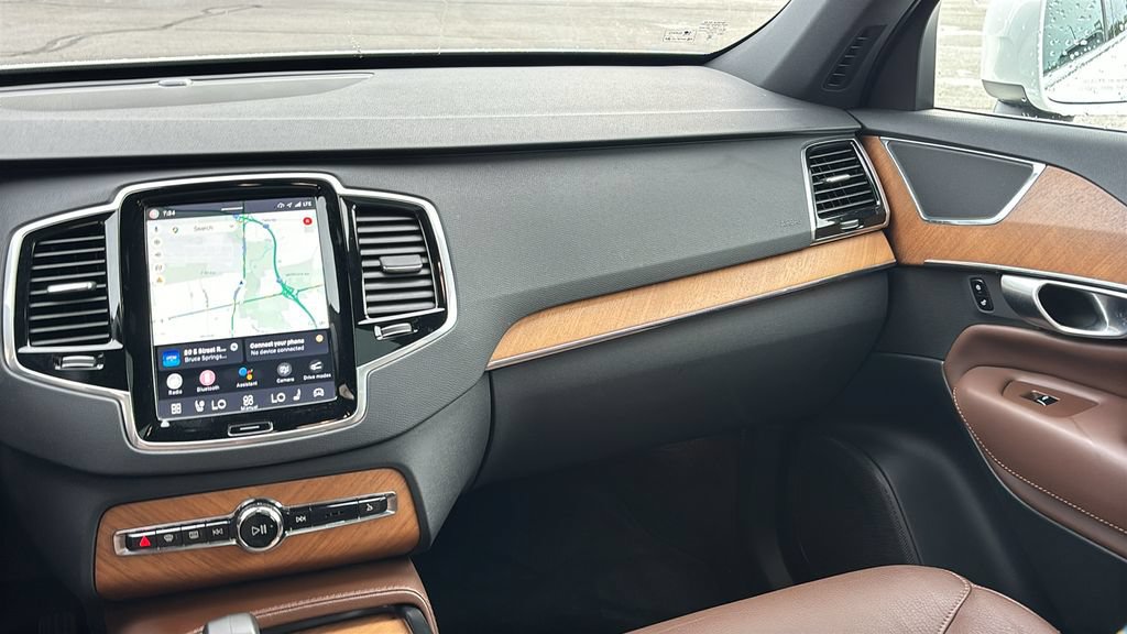 Certified 2023 Volvo XC90 B6 Plus w/ Protection Package AWD/4WD image 8