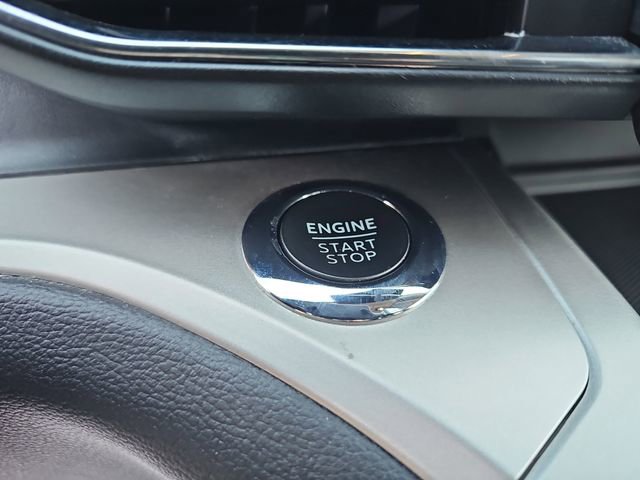 Used 2022 Ford Explorer XLT w/ Equipment Group 202A image 30