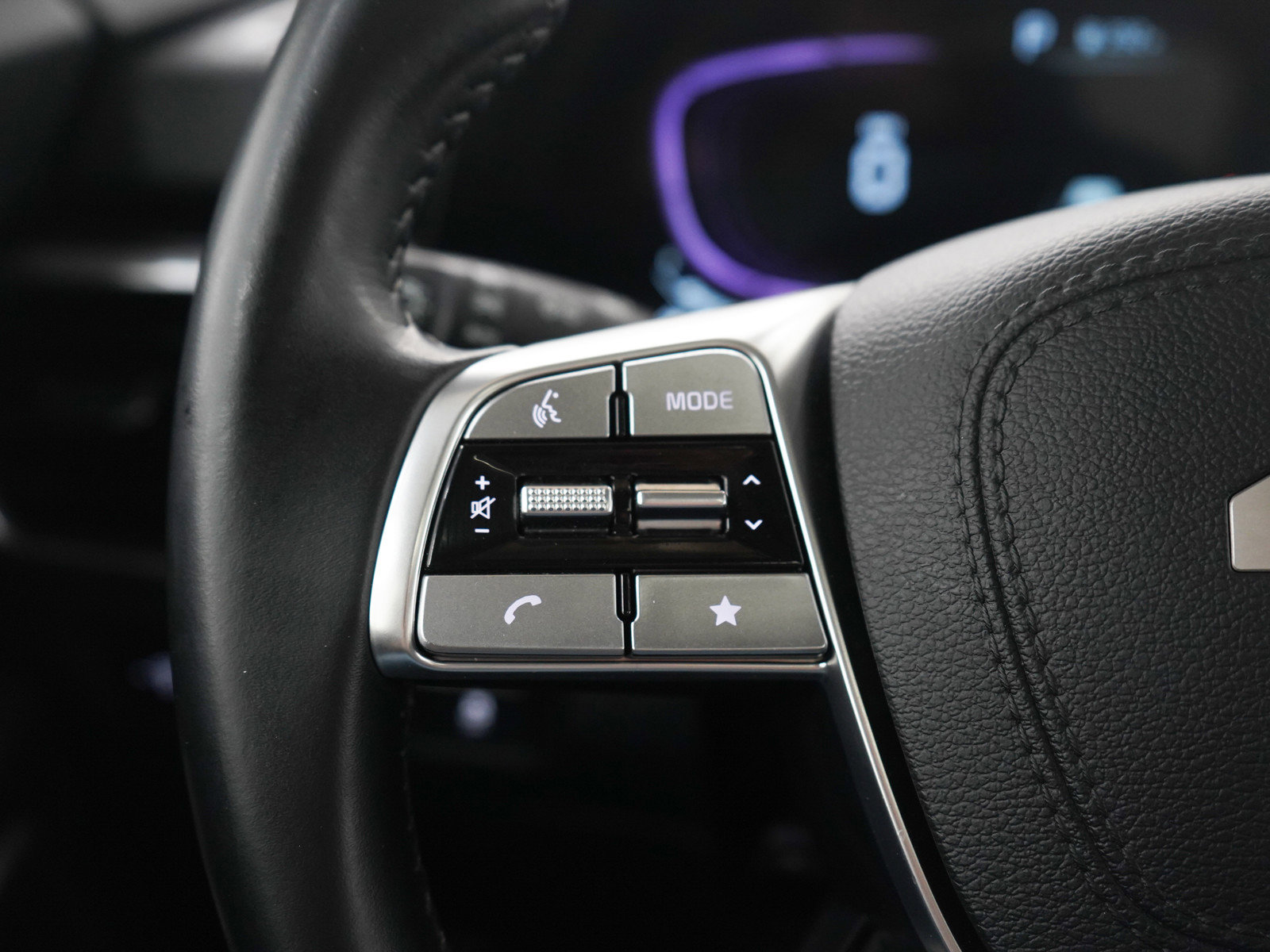 Used 2025 Kia Telluride S image 30