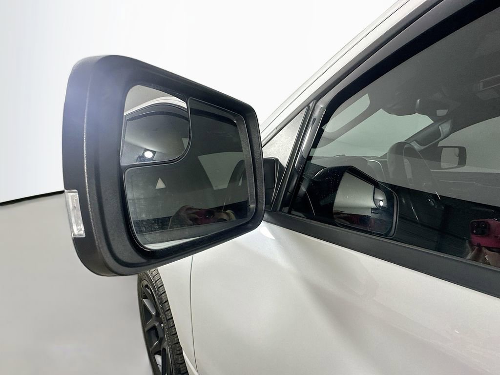 Used 2023 RAM 1500 Laramie AWD/4WD image 38