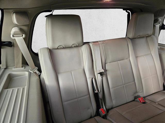 Used 2008 Lincoln Navigator image 21