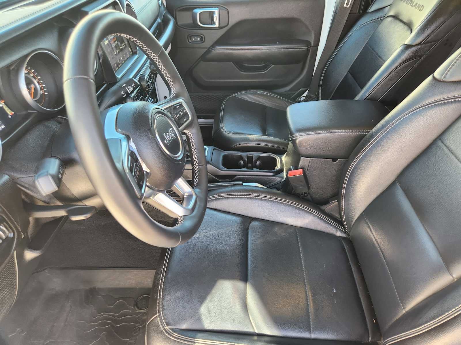 Used 2020 Jeep Gladiator Overland image 7