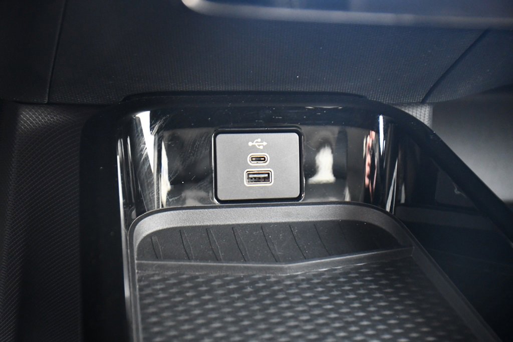 Used 2025 Ford Mustang Mach-E Premium image 29