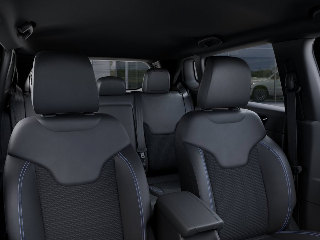New 2026 Jeep Compass Latitude AWD/4WD image 27