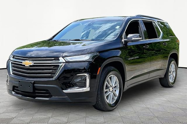 Used 2023 Chevrolet Traverse LT FWD image 3