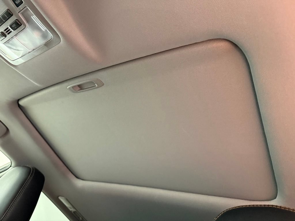 Certified 2019 Toyota Highlander XLE AWD/4WD image 19