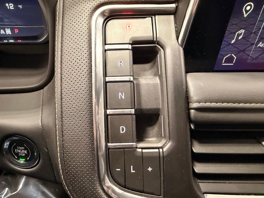 Used 2023 GMC Yukon SLT w/ SLT Luxury Package image 41