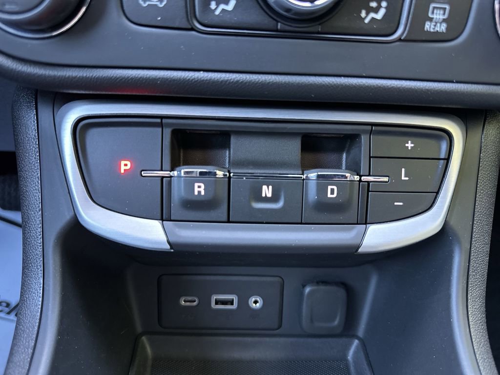 Certified 2022 GMC Terrain SLE w/ Driver Convenience Package image 16