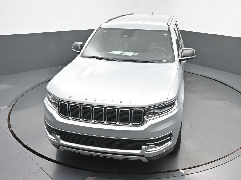 Used 2024 Jeep Wagoneer L Series II w/ Flexible Seating Group AWD/4WD image 42