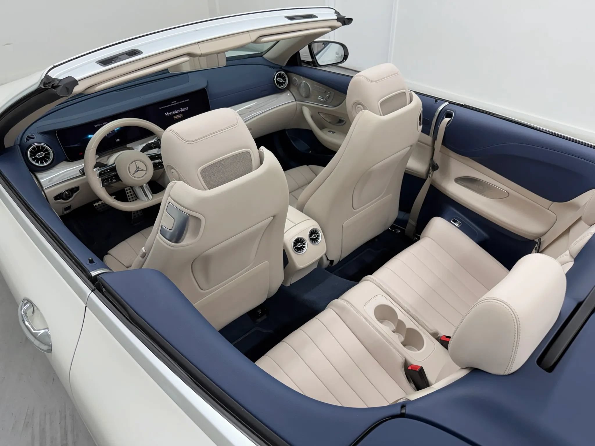 Used 2021 Mercedes-Benz E 450 Cabriolet image 12