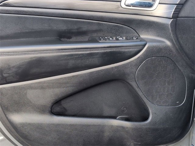 Certified 2022 Jeep Grand Cherokee Laredo X image 15