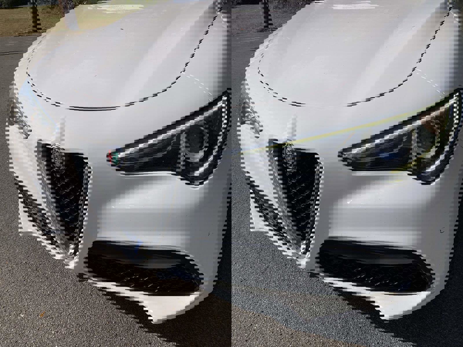 Used 2018 Alfa Romeo Stelvio Ti Sport image 11