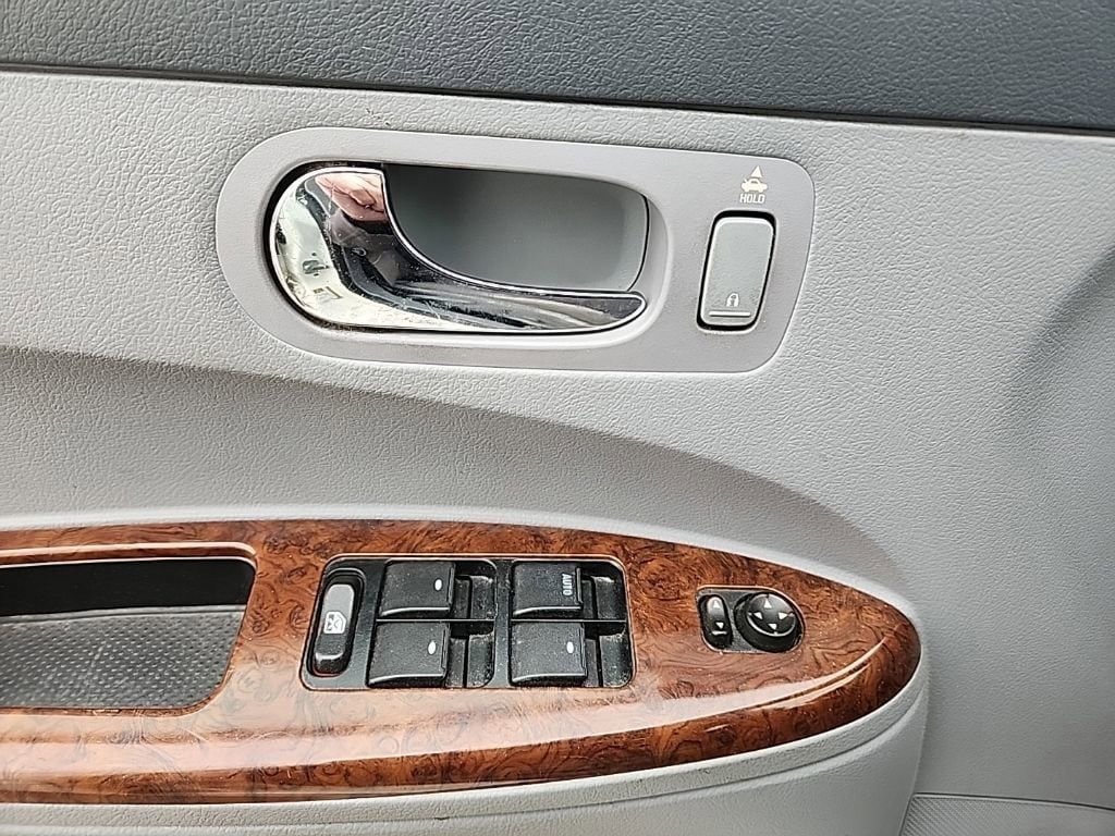 Used 2006 Buick LaCrosse CXS FWD image 23