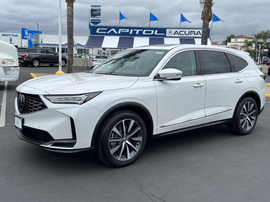Certified 2026 Acura MDX w/ Technology Package AWD/4WD image 4