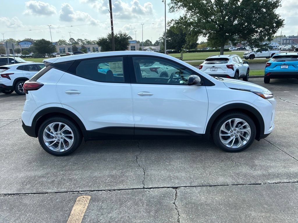 New 2027 Chevrolet Bolt LT FWD image 5