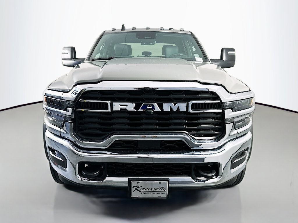 New 2026 RAM 5500 Tradesman w/ Chrome Appearance Group AWD/4WD image 3