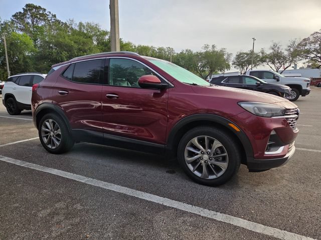 Used 2023 Buick Encore GX Essence w/ Experience Buick Package FWD image 3